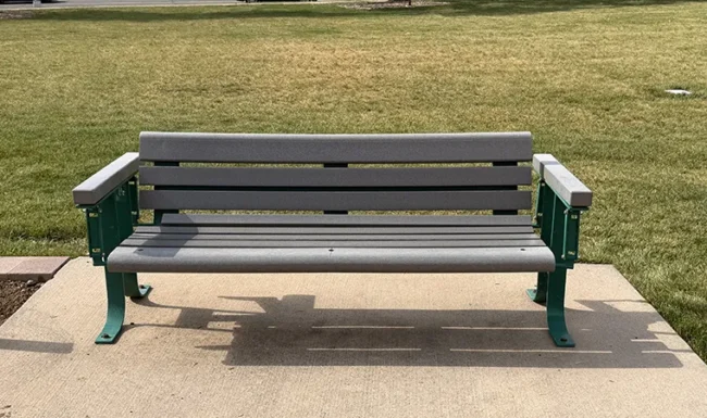Midway Park, Broomfield: Benches