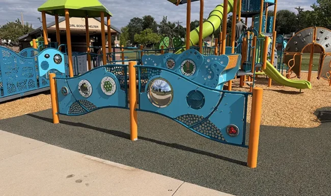 Midway Park, Broomfield: sensory playground activities