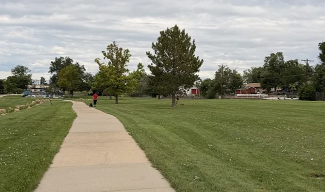 Midway Park North, Broomfield, CO. Disc golf course fairway