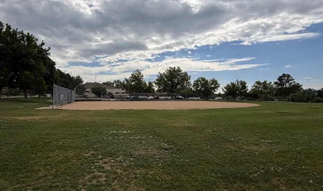 Midway Park South, Broomfield: Baseball field