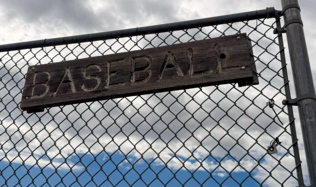 Midway Park South, Broomfield: Baseball field sign