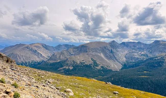 Alpine tundra and rugged Rocky Mountain peaks along Trail Ridge Road
