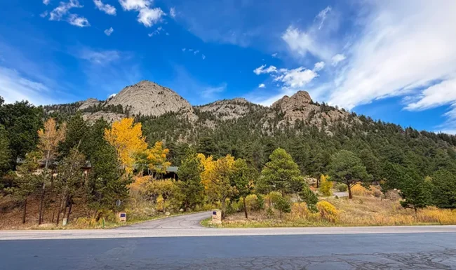 Fall colors and mountain scenery view looking across from the visitor center